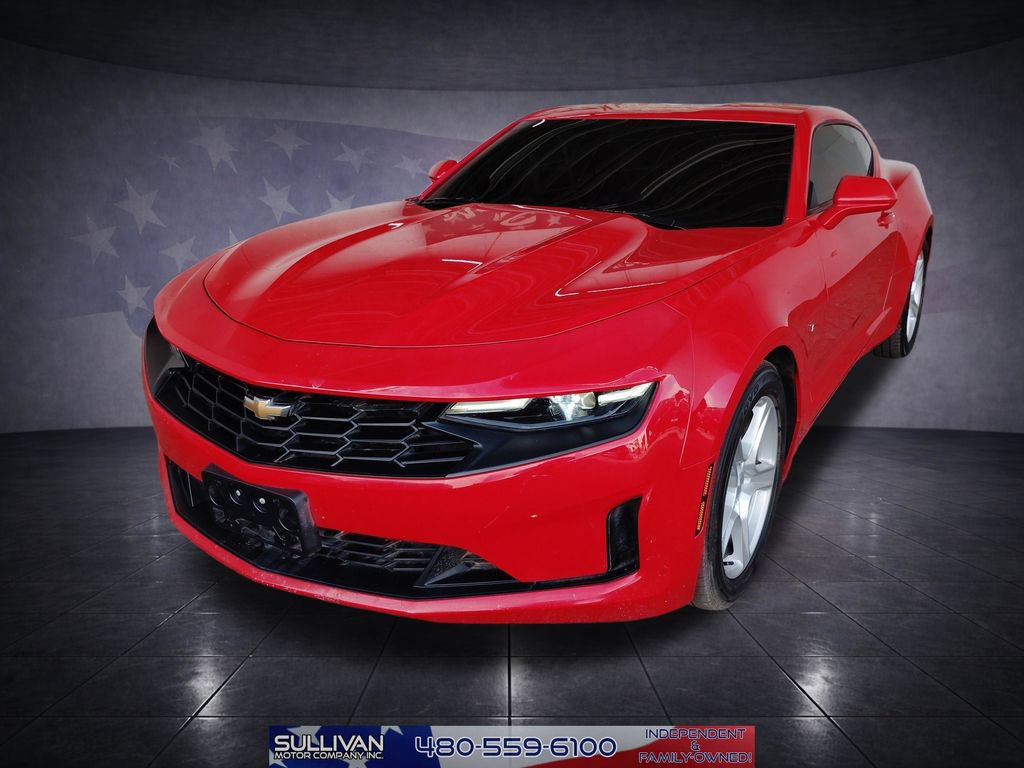 Used 2020 Chevrolet Camaro LT RWD image 1
