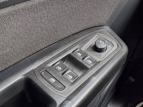 Used 2021 Volkswagen Atlas S FWD image 10