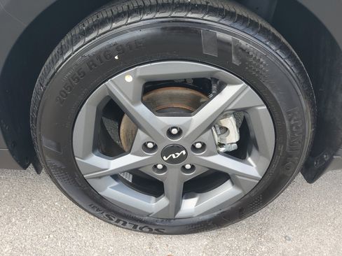 Used 2025 Kia K4 LXS FWD image 28