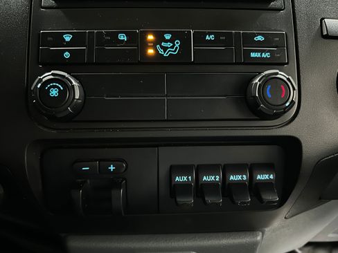 Used 2015 Ford F350 XL w/ Power Equipment Group image 5