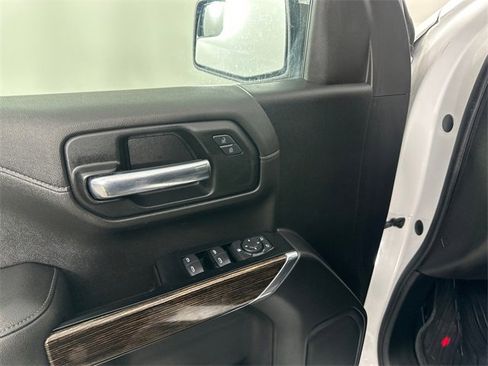 Used 2019 GMC Sierra 1500 SLE w/ SLE Value Package image 17
