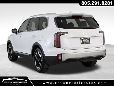 Used 2024 Kia Telluride EX w/ EX Captain's Chair Package image 5