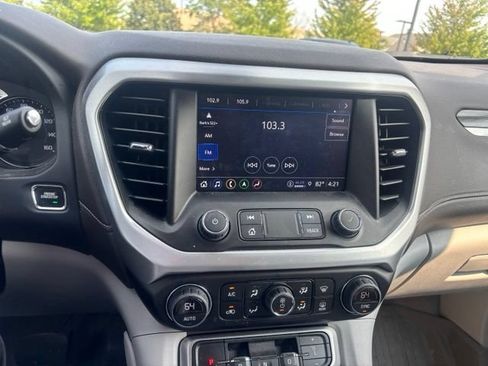 Used 2023 GMC Acadia SLT w/ Preferred Package AWD/4WD image 10