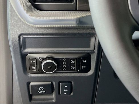 New 2025 Ford F150 Lariat w/ Equipment Group 501A Mid image 19