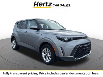 Used 2025 Kia Soul LX w/ LX Technology Package