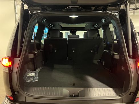 Used 2026 Lexus GX 550 w/ Cold Area Package AWD/4WD image 35