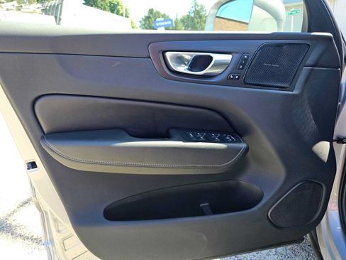 Certified 2023 Volvo XC60 T8 Ultimate AWD/4WD image 24