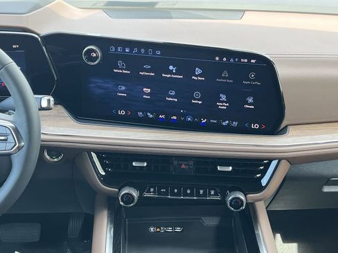 New 2025 Chevrolet Suburban High Country w/ Sun And Tow Package image 4