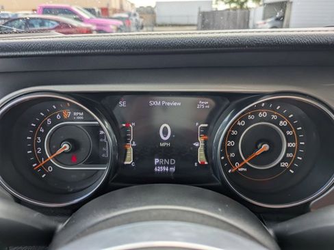 Used 2019 Jeep Wrangler Unlimited Sahara image 9