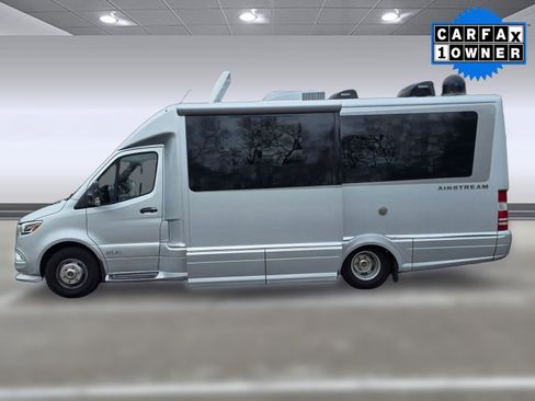 Used 2020 Mercedes-Benz Sprinter 3500 image 2