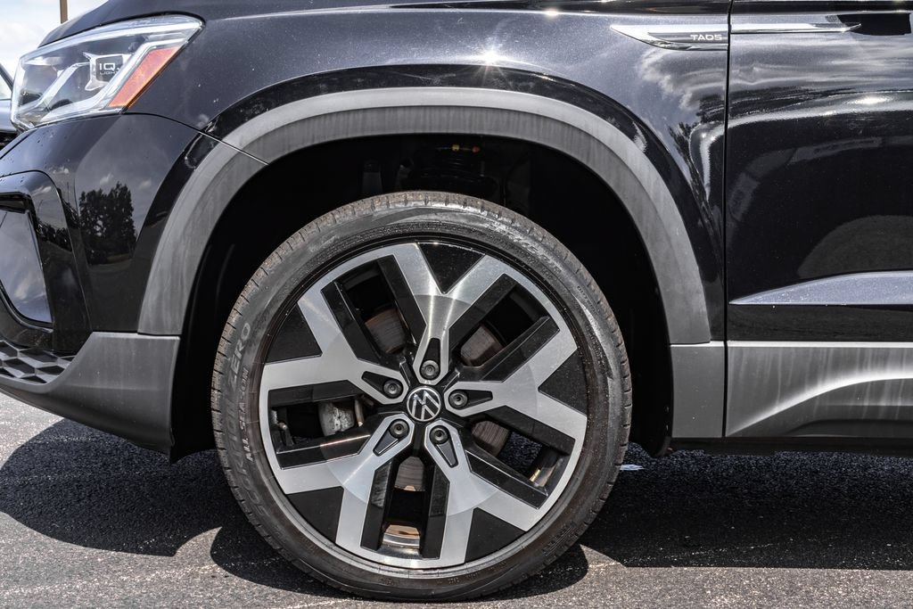 Certified 2023 Volkswagen Taos SEL AWD/4WD image 37