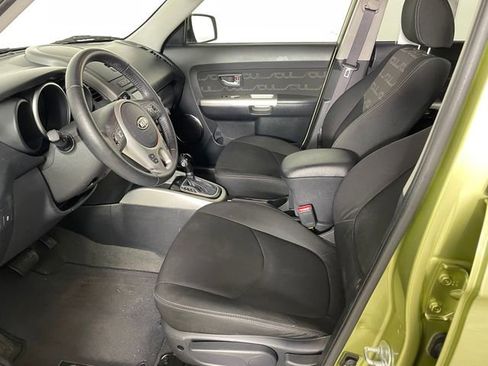 Used 2012 Kia Soul + FWD image 2