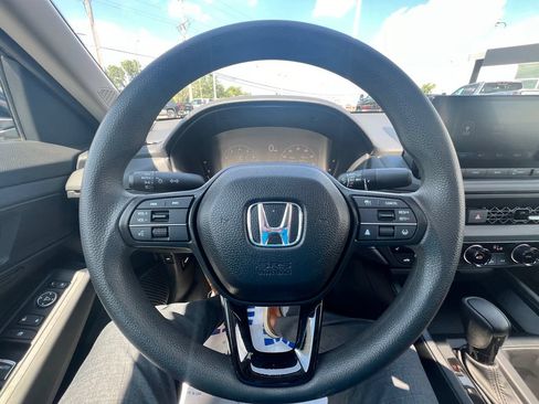 Used 2025 Honda Accord SE image 16