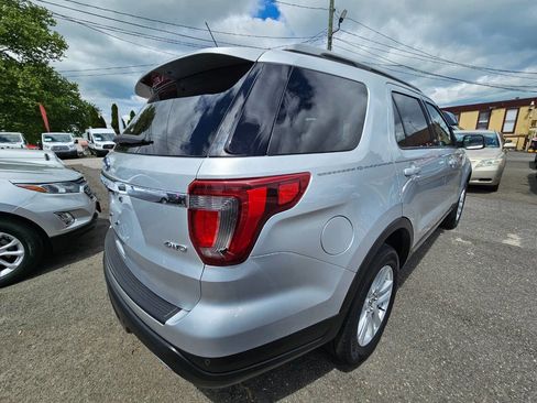 Used 2017 Ford Explorer Platinum AWD/4WD image 5