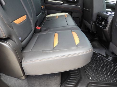 Used 2025 GMC Sierra 2500 AT4 AWD/4WD image 41