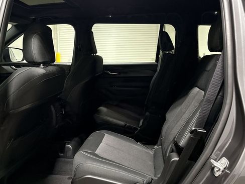 New 2026 Jeep Grand Cherokee L Laredo AWD/4WD image 23