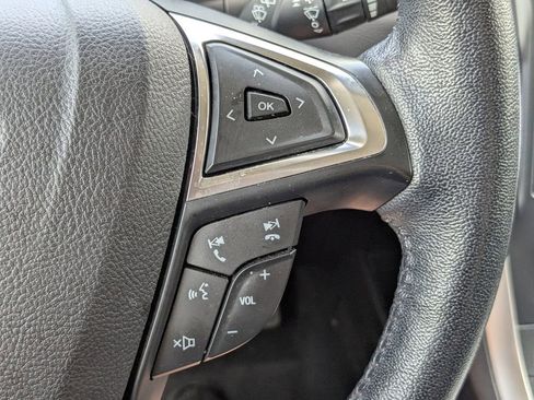 Used 2023 Ford Edge SEL AWD/4WD image 13