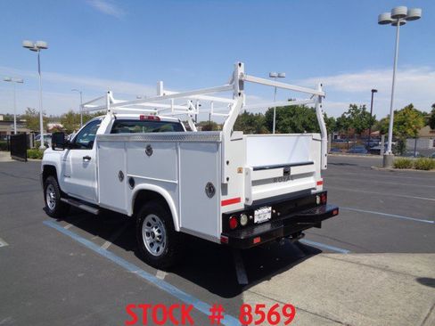 Used 2018 Chevrolet Silverado 3500 W/T RWD image 4