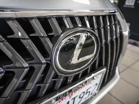 Certified 2025 Lexus ES 350 w/ Accessory Package (Z2) FWD image 26
