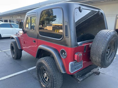 Used 1998 Jeep Wrangler SE image 5
