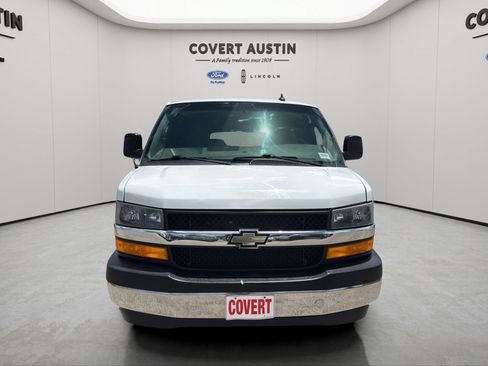 Used 2018 Chevrolet Express 3500 LT w/ LT Preferred Equipment Group RWD image 9