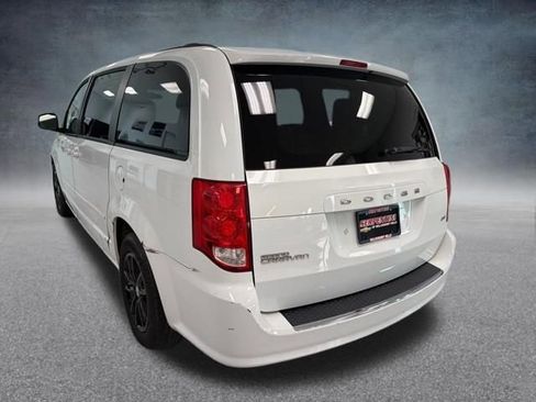 Used 2015 Dodge Grand Caravan SXT image 9