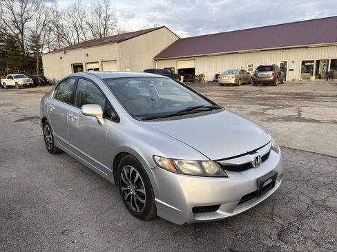 Used 2010 Honda Civic LX image 6