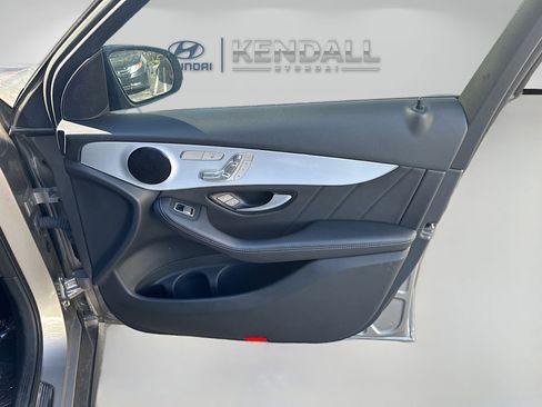 Used 2022 Mercedes-Benz GLC 300 w/ AMG Line image 33