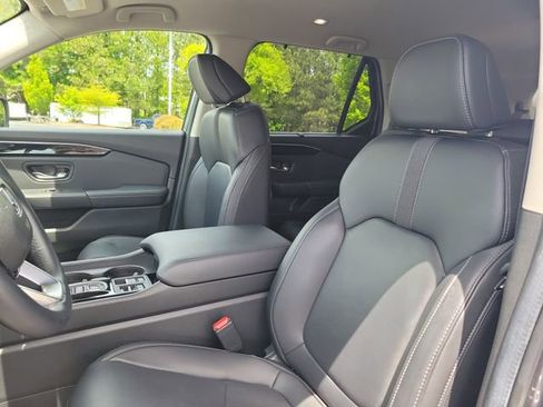 Certified 2025 Honda Pilot EX-L image 14