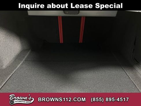 Used 2025 Alfa Romeo Giulia AWD w/ Veloce Package AWD image 8