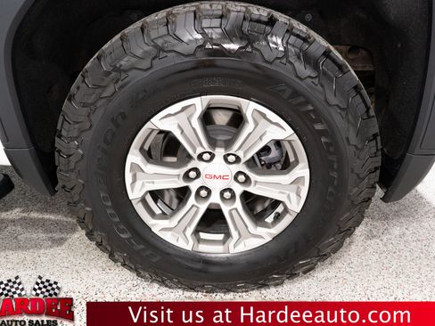 Used 2023 GMC Sierra 1500 SLT w/ SLT Convenience Package AWD/4WD image 10