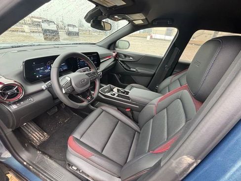 New 2026 Chevrolet Equinox RS w/ Convenience Package III FWD image 15