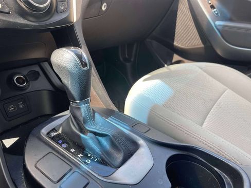 Used 2017 Hyundai Santa Fe Sport AWD/4WD image 28