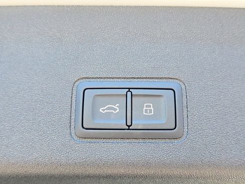 New 2026 Audi Q3 quattro 2.0T AWD/4WD image 13