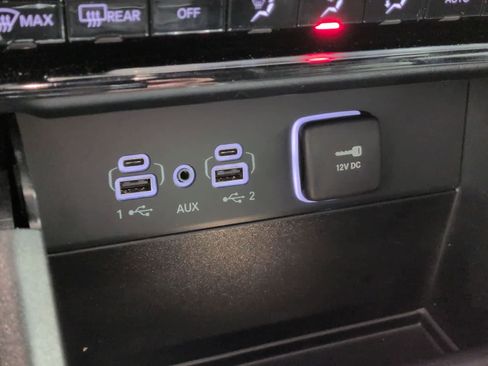 Used 2025 Jeep Grand Cherokee L Limited image 31