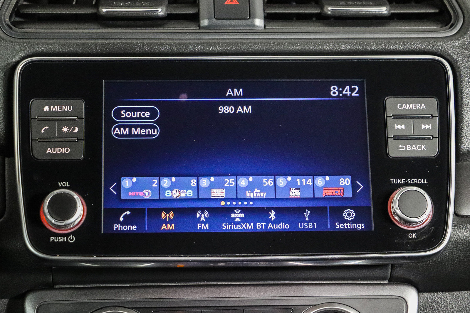 Used 2025 Nissan Leaf S FWD image 15
