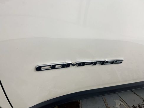 Used 2018 Jeep Compass Limited AWD/4WD image 26