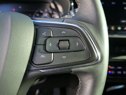 Used 2023 Buick Envision Preferred image 16