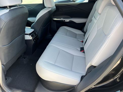 Used 2025 Lexus RX 350 Premium Plus w/ Convenience Package FWD image 21