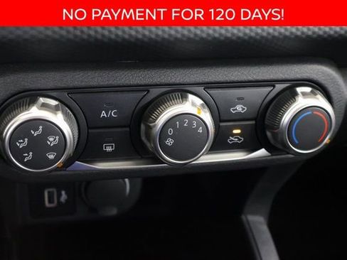 New 2025 Nissan Kicks Play S image 18