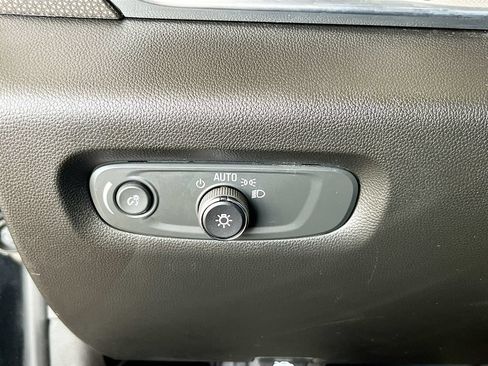 Used 2023 Chevrolet Traverse Premier w/ LPO, Floor Liner Package AWD/4WD image 10