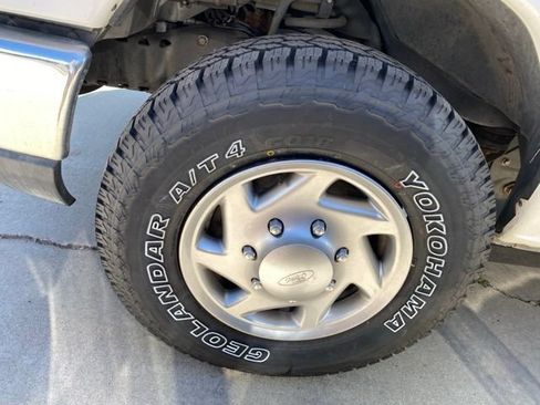 Used 2013 Ford E-350 and Econoline 350 XLT RWD image 26