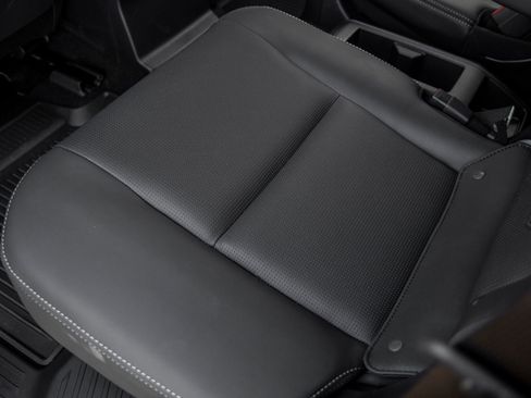 Used 2026 Lexus GX 550 w/ Accessory Package (2T) image 36