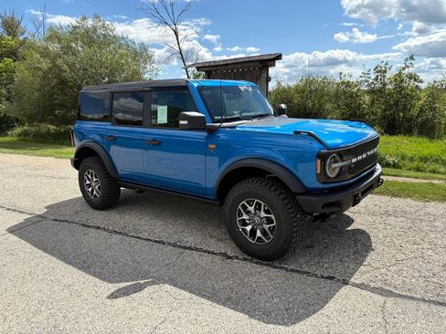 New 2025 Ford Bronco Badlands AWD/4WD image 2