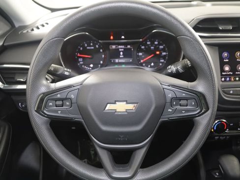 Used 2023 Chevrolet TrailBlazer LT AWD/4WD image 31
