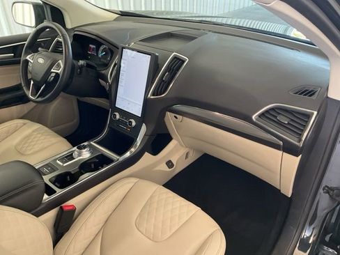 Used 2023 Ford Edge Titanium AWD/4WD image 24