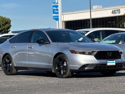 Used 2024 Honda Accord Sport image 6