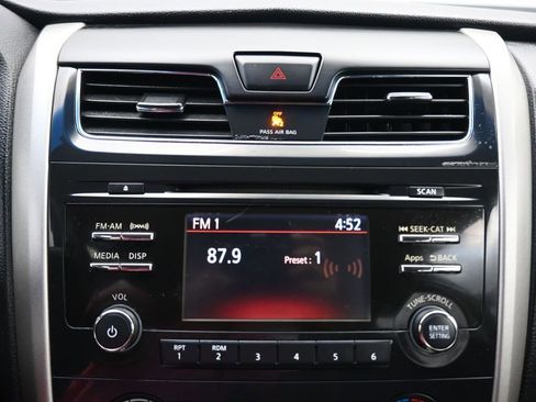 Used 2015 Nissan Altima 2.5 S w/ Power Driver Seat Package FWD image 16