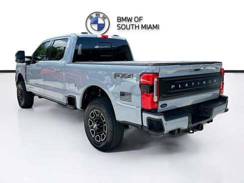 Used 2024 Ford F250 Platinum w/ FX4 Off-Road Package image 5