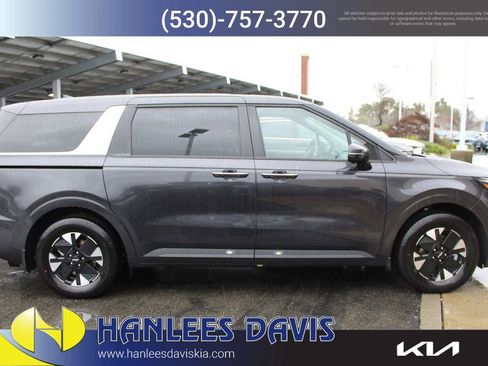 New 2026 Kia Carnival LXS image 6